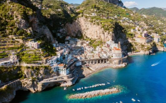 Amalfi Stadt: Eine historische Reise