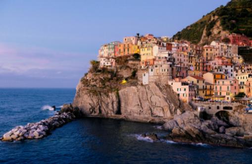 Corniglia: Das erhöhte Rätsel der Cinque Terre.