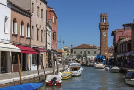 Die lebendige Palette von Burano: Eine fotografische Reise