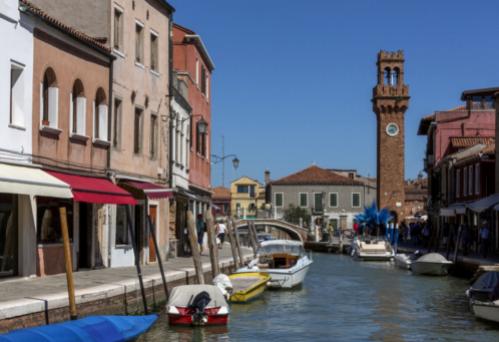 Sonnenaufgang bis Sonnenuntergang: Die besten Zeiten, um Murano und Burano zu fotografieren.