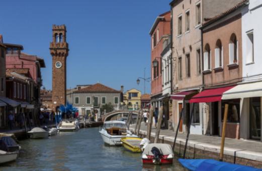 Kulinarische Souvenirs: Die Aromen von Murano und Burano nach Hause bringen