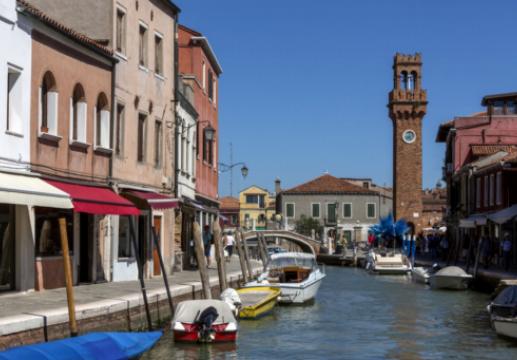 Handwerkskunst Touren: Entdecken Sie das Handwerk von Murano und Burano.