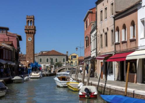 Kulturelle Veranstaltungen und Festivals in Murano und Burano.