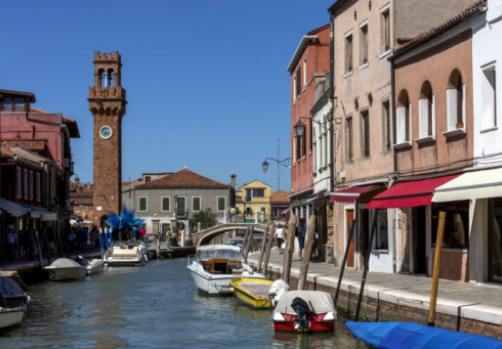 Die Nacht des Redentore: Feuerwerk und Begeisterung in Murano.