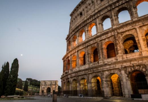 Calcata: Ein Besuch in Italiens faszinierendem Künstlerdorf