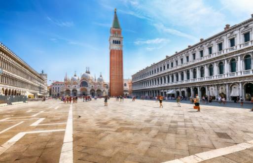 Langsam reisen umarmen: Wege, um Ihren ökologischen Fußabdruck in Venedig zu reduzieren.