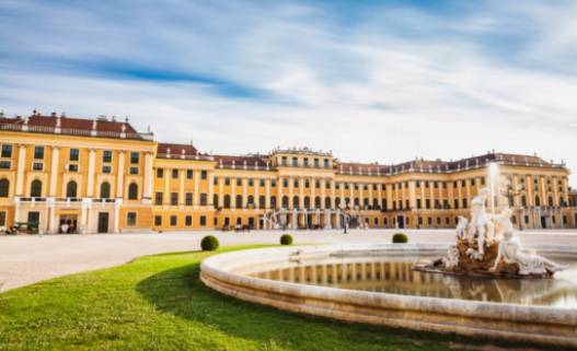 Schloss Schönbrunn: Eine Reise durch den Luxus der Habsburger.